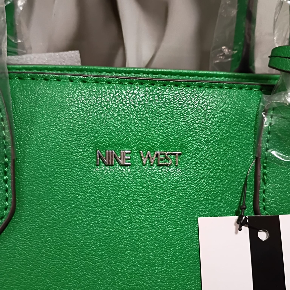 Nine West Vibrant Green Tote - Picture 4 of 4
